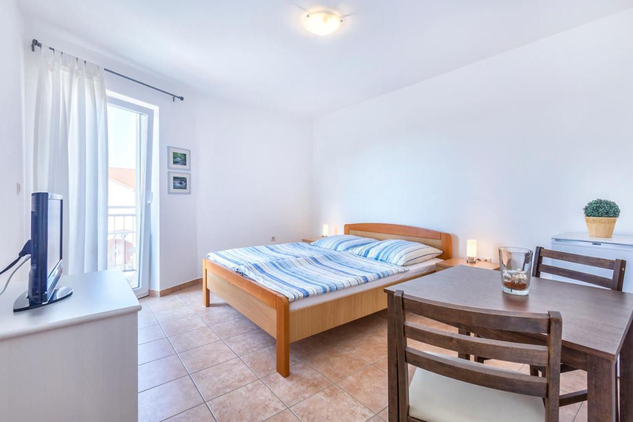 Pinia Apartment Medulin Exterior photo